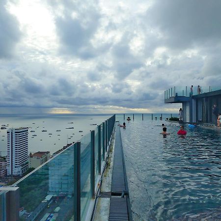The Base Pattaya 芭提雅基地公寓 Exterior photo